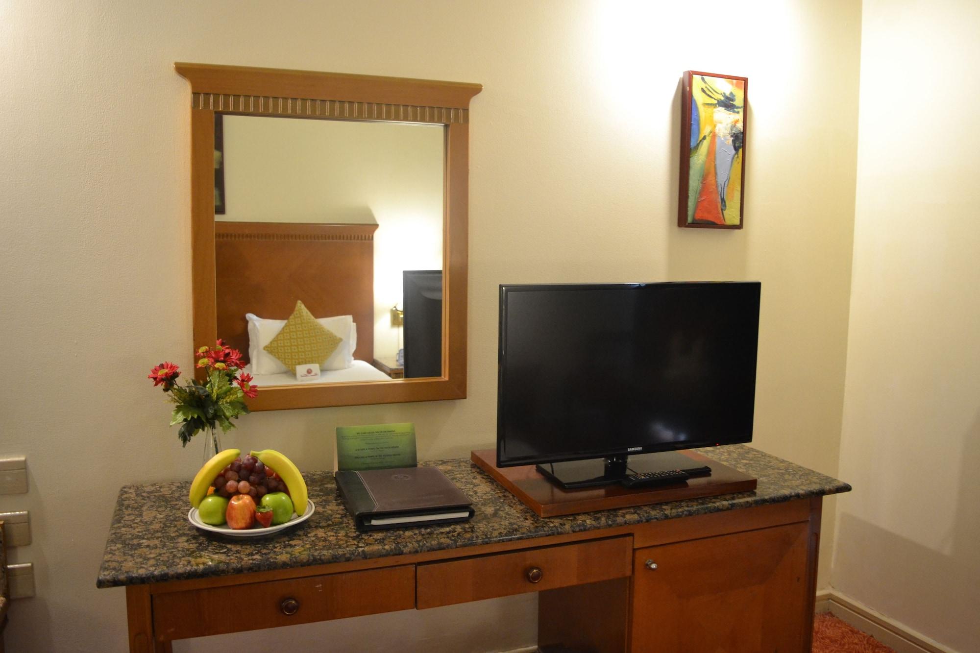 Ramee Guestline Hotel Dubai Esterno foto