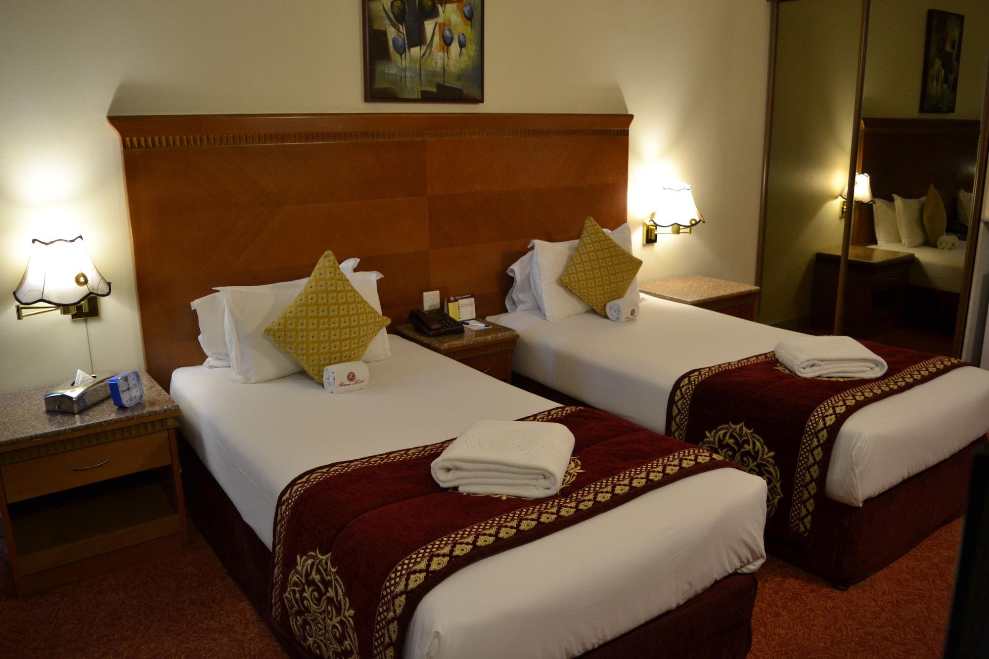 Ramee Guestline Hotel Dubai Esterno foto