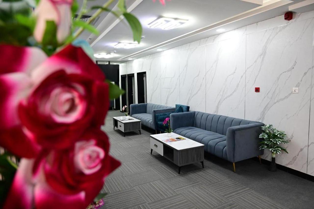 Ramee Guestline Hotel Dubai Esterno foto