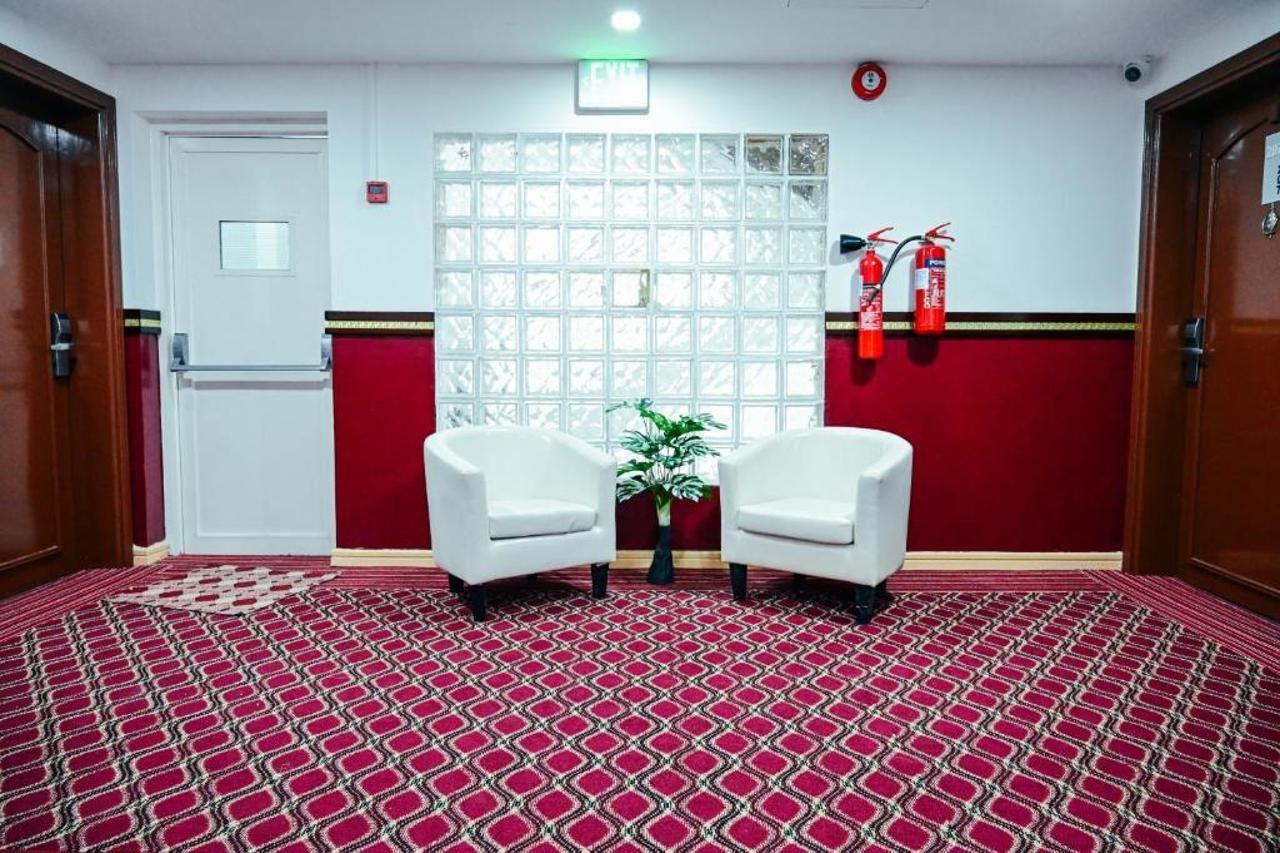 Ramee Guestline Hotel Dubai Esterno foto