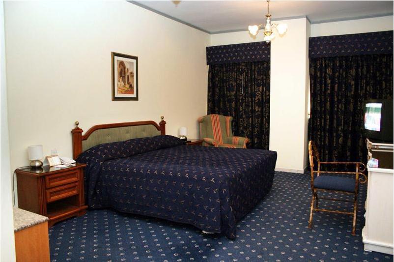 Ramee Guestline Hotel Dubai Esterno foto