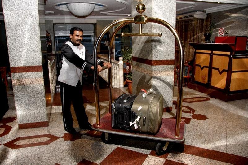 Ramee Guestline Hotel Dubai Esterno foto